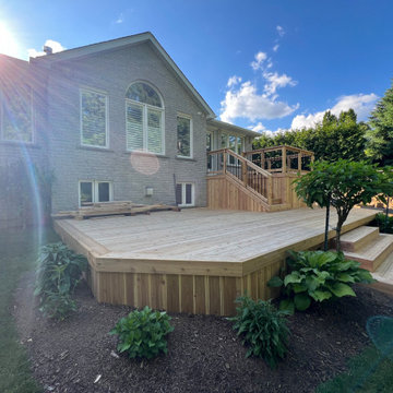 Cedar Deck Refinishing