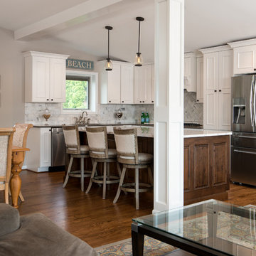 Commerce Township Lakeside Kitchen