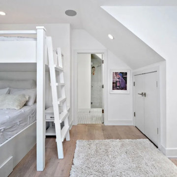 Modern Farmhouse - Ladue, MO