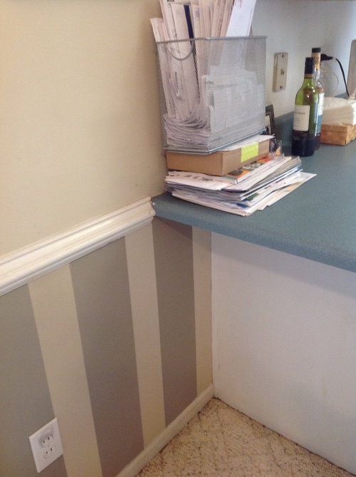 What color should I paint under my chair rail?