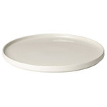 blomus - Pilar Serving Plate, 12.75", Moonbeam, Beige - Give your main course the grand entrance it deserves with the PILAR Serving Plate. Simple yet beautifully designed, this plate feature a grooved edge that allows for an easy grip when serving your hungry guests. When mealtime is over, this plate is easily stowed in your cabinet or sideboard.