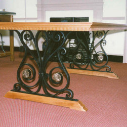 Tables 04 - Products