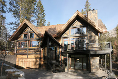 Inspiration for a timeless home design remodel in Calgary