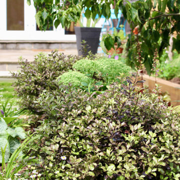Zoned garden