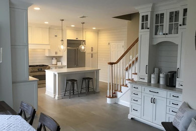 Inspiration for a country kitchen remodel in New York