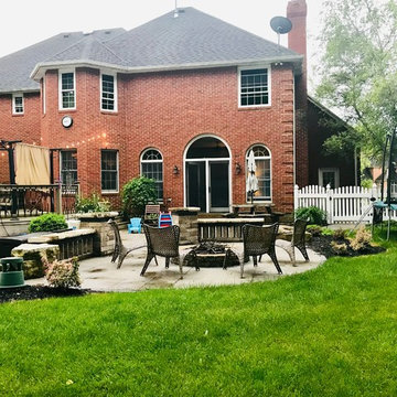 Fire pit & seat wall