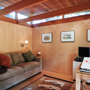 Small remote Guest House/Studio