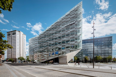 Skandinavisches Haus mit Glasfassade in Kopenhagen