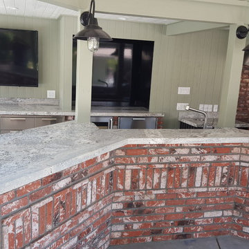 Exterior BBQ and Outdoor Lounge