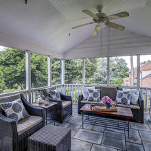 Screened-in Porch