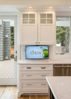 Flat screen TV in kitchen | Houzz Forum