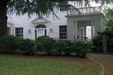 Example of a classic exterior home design in Birmingham