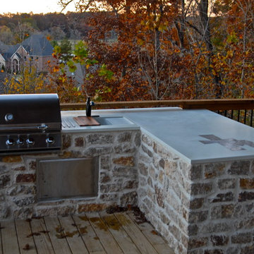Modern Outdoor Kitchen