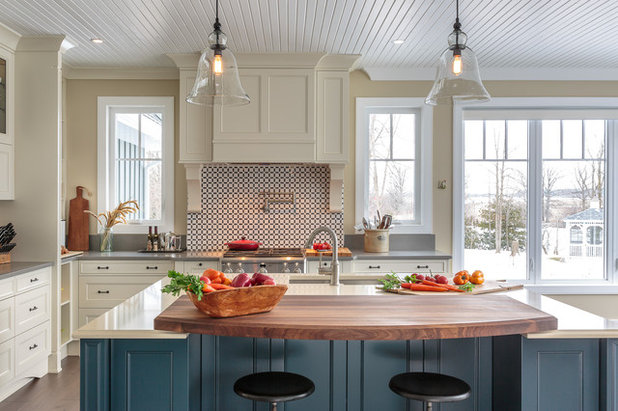 Traditional Kitchen by Astro Design Inc.