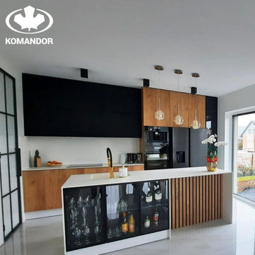 Entertainment Systems & Media Centers