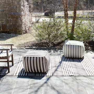 2016 Outdoor Living; Rug Indoor Outdoor