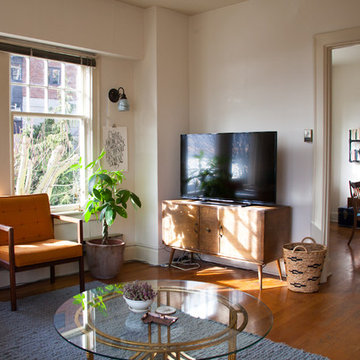 My Houzz: Bright and Airy Apartment Beats the Seattle Grey