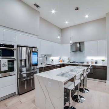 4 Aron Court