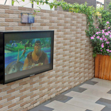 How to Choose the Outdoor TV enclosure