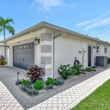 Canal Home