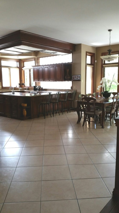 need help with empty space in kitchen!!