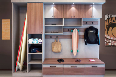 Example of a trendy entryway design in Seattle