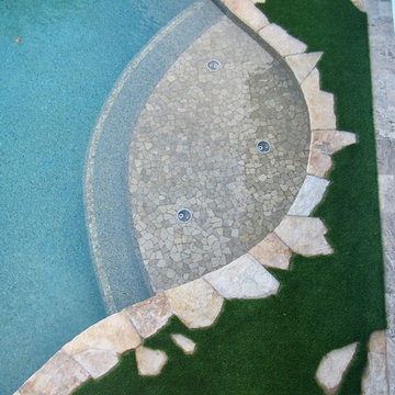 Swimming pool edge