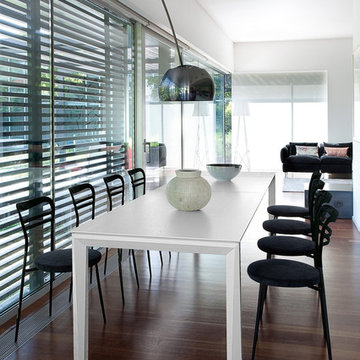 Universe-182 Expandable Table by Domitalia
