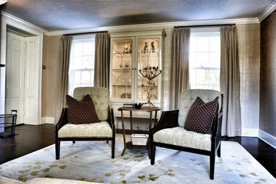 Inspiration for a timeless living room remodel in New York