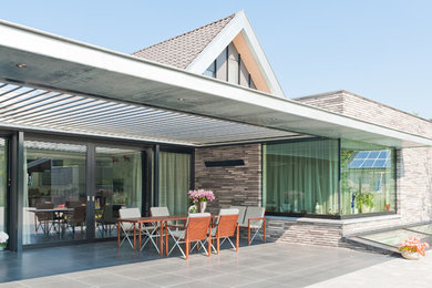 Design ideas for a contemporary verandah in Auckland.