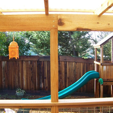 Trex Deck, Cedar Rails and Trellis, Hogwire