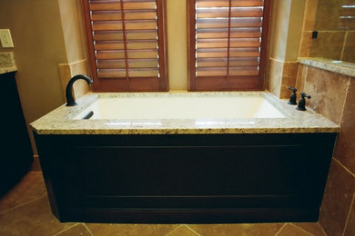 Inspiration for a transitional bathroom remodel in Orlando