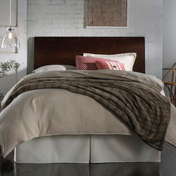 Figura Collection - Curva Bed - Platform Beds