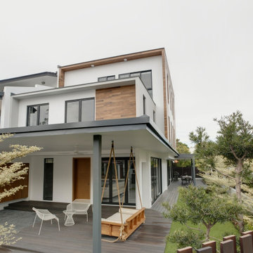 Timber Cubes House at Tamarind Road