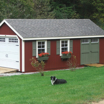 New England Cape Garage