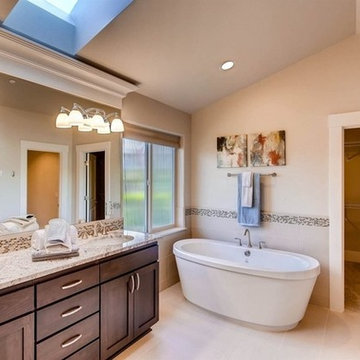 404 110th Ave SE, Bellevue