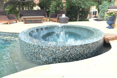 Example of a mountain style pool design in Austin