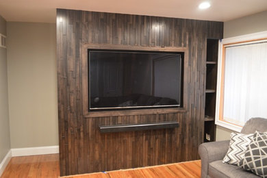 Inspiration for a modern home design remodel in New York