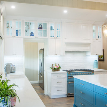 Luxurious Hamptons Kitchen incl Butlers Pantry