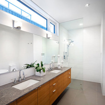 Nature-Inspired North Vancouver Residence