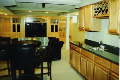 Inspiration for a modern basement remodel in Cincinnati