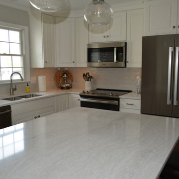 Ironbridge Quartz Perfectly Paired with White Icing