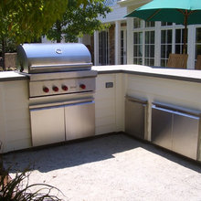 Outdoor kitchen