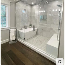 Bathroom (Jr Master)