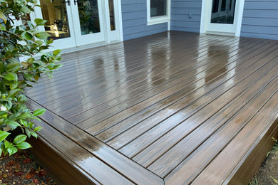 Inspiration for a contemporary deck remodel in San Francisco