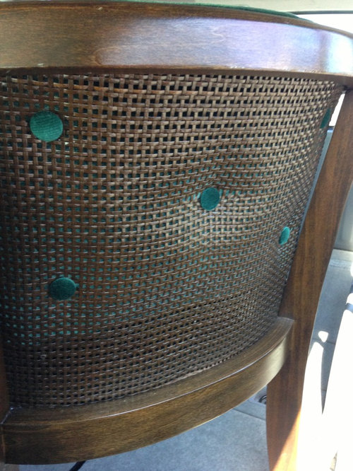 How to remove cushion from cane chair.