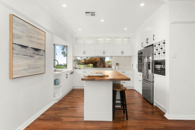 Inspiration for a country kitchen in Adelaide.