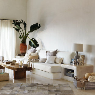 Mediterranes Wohnzimmer in Sonstige