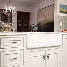 Kitchen knobs pulls handles