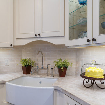 Contemporary Craftsman Kitchen on Craven (2019) - Farmhouse Elements